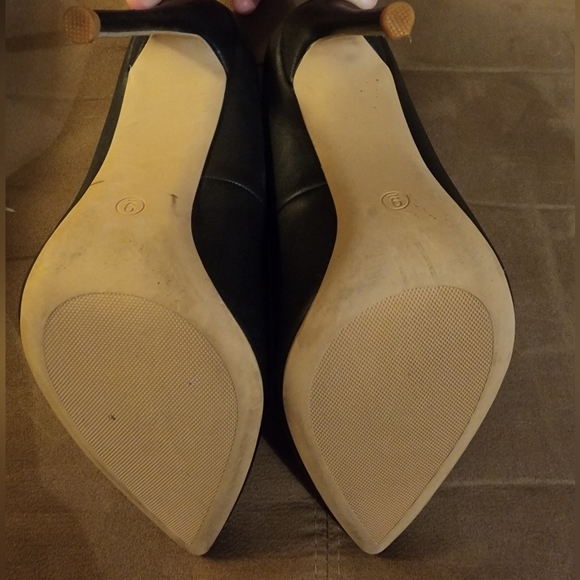 Elisabet Tang Heels - Picture 4 of 7